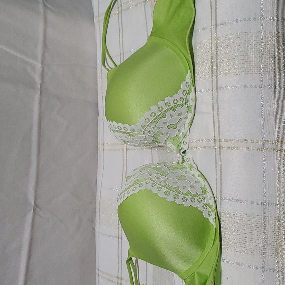 Victoria secret very secret push up Bra - Picture 2 of 6
